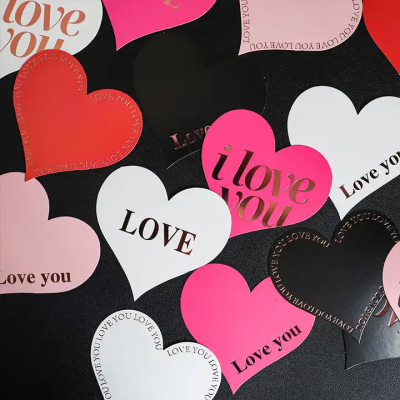 TARJETAS PARA DEDICATORIAS CORAZONES (60 PIEZAS)