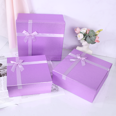 SET DE 3 CAJAS CUADRADAS PARA REGALOS - Lila