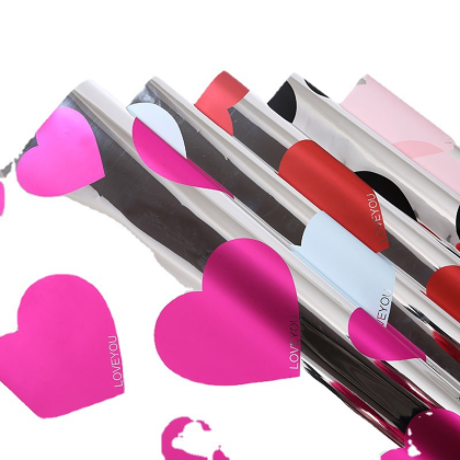 CELOFAN COREANO CON CORAZONES