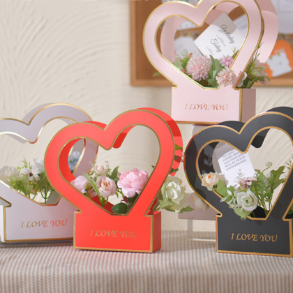 EMPAQUE TIPO BOLSO DE CORAZON